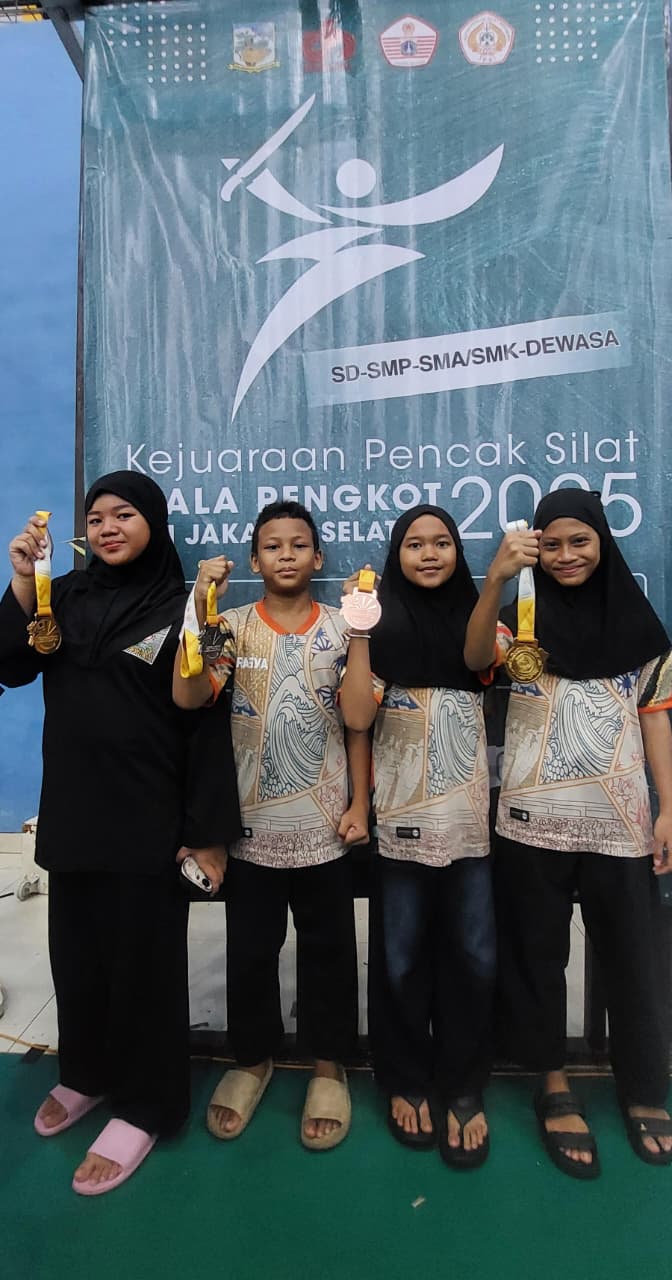 SDN Pela Mampang 03 Pagi Raih Prestasi Gemilang di Kejuaraan Pencak Silat Jakarta Selatan 2025